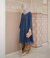 We would like to show you a description here but the site won't allow us. Model Kebaya Muslim Warna Biru Dongker Hijabfest