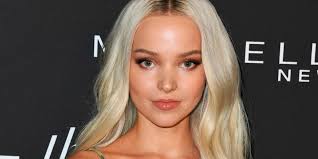 Dove cameron is currently a blond bombshell, but this is her natural hair color. Dove Cameron The Best Beauty Secrets We Learned From Her Koko News