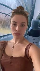 Shannon Eisenhower's Instagram, Twitter & Facebook