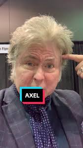 Got to meet #quintonflynn who does the voice of #axel at #animemidwest 🔥  #kingdomhearts