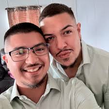 How to loosen stuck bolts