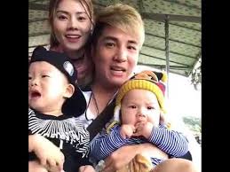 Trước đó, trong gần 20 năm hẹn hò, lâm chấn khang và kim jun see đã có với nhau 2 người con trai là gia phúc và gia an. Lam Cháº¥n Khang Ft Kim Jun See Va Con Nha NgÆ°á»i Ta Tam Sá»± Vá»›i Fc Youtube