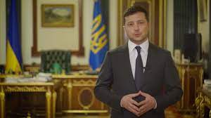 Владимир зеленский записал агрессивное обращение владимиру путину и предложил встретиться в донбассе, где якобы идет война. Obrashenie Zelenskogo Prezident Vyskazalsya Po Resheniyah Snbo Novosti Ukrainy