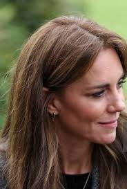 Kate Middleton Ruby Red Teardrop Faceted Pear Crystal Gold Plated Brass  Earring Hoops Replikate Duchess Cambridge