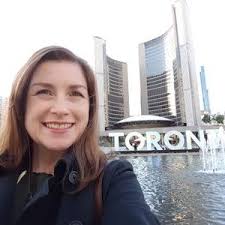 Gillian Arnold (@GillianArnold2)