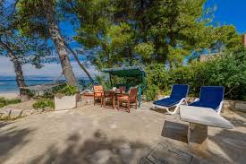 Be the first to know get exclusive information on new products, promotions & beach home decor tips. Luxury Beachfront Villa Beach House Mutnik Brac With Private Pool Right At The Beach In Beautiful Bay In Mirca Brac Mirce Croatia Booking Com