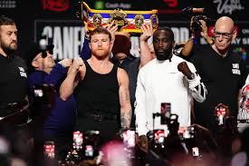 Canelo vs. Crawford: Pesaje Privado y Tensión en Las Vegas - Imagen principal del artículo