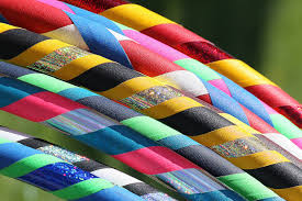 If you want to know how to hula hoop, just follow these easy steps and you'll be able to do it in no time. 7 Team Building Games You Can Lead With Hula Hoops Lead By Adventure