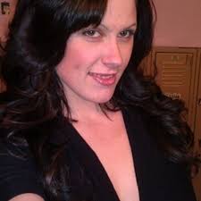 Cheryl Ashcraft's Instagram, Twitter & Facebook