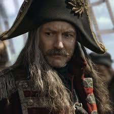 “Peter Pan y Wendy”: Jude Law como Capitán Garfio y más personajes en los  nuevos pósters