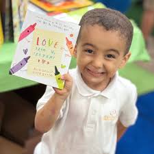 It's all about RELATIONSHIPS! Haley Malone, Adult Small Group Coordinator  and past MS Teacher, from First Baptist Church Orlando, came back to campus  this week to speak to our Middle School students