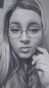 Crystal Pettigrew's Instagram, Twitter & Facebook