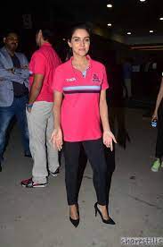 Who Is The Short Actress In Bollywood Quora Close times celebex powered by zoom is the most definitive rating index of bollywood stars and the power they yield over the masses. who is the short actress in bollywood