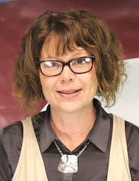 Retiring staff honored at program