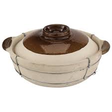 Ceramic pots are also made of clay, are nonreactive, absorb heat well and cook food evenly. Clay Pot Paderno Hotel Restaurant Service