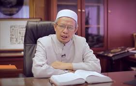 Meninggalkan solat jumaat merupakan perbuatan yang ditegah kerana solat jumaat hukumnya adalah fardhu ain ke atas setiap individu muslim. Tinggal Solat Jumaat 3 Kali Berturut Turut Masuk Neraka Ini Penjelasan Dr Zulkifli Mohamad