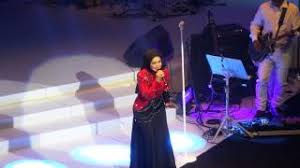 Dennis lau, dato' sri siti nurhaliza. Lirik Lagu Jaga Dia Untukku Siti Nurhaliza