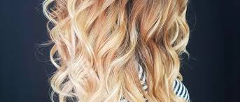 Nella maggior parte dei casi, chi ha i capelli biondi tinti presenta un colore naturale di base molto . Come Schiarire I Capelli Naturali Con Il Degrade Centro Degrade Joelle