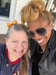 It was a pleasure meeting with Dawn for coffee; we had a wonderful time  laughing together. I learned about Norwex and their cleaning principles,  focusing