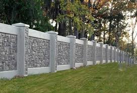 Material beton ini solid dan kuat, sehingga dapat anda jadikan pilihan untuk membuat dinding pagar rumah minimalis. 30 Inspirasi Desain Pagar Tembok Untuk Mempercantik Rumah Anda