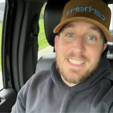 What is the contact info for Joe the stripe guy to repair a peeling stripe 