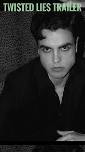 THIS OR THAT con V. E. SCHWAB! ¿Quién me hubiese dicho hace unos años que  acabaría teniendo la oportunidad de viajar a lugares espectaculares y  conocer a artistas tan icónicos en persona?