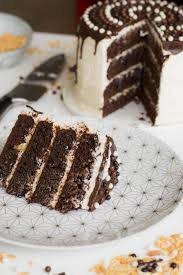 My Best Layer Cake Recipe Based On Chocolate And Vanilla A Good Idea For A Birthday Cake Recette Gateau Chocolat Chocolat Vanille Recette Gateau Leger