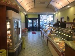 Si trova al primo piano ed è dotato di ascensore. Pasticceria Aurelio Borgo San Lorenzo Restaurant Reviews Photos Phone Number Tripadvisor