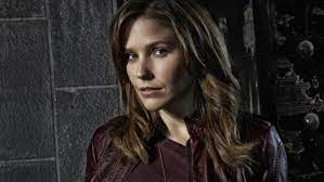 See more ideas about sophia bush, sophia, bush. Sophia Bush Spielt Detective Erin Lindsay
