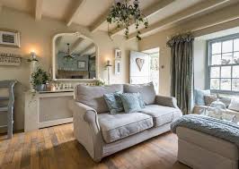 25 Beautiful Homes Busybee House And Home Magazine Cottage Living Rooms Country Living Room