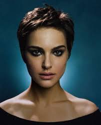 Pin By Steven Su On Pretty In 2020 Natalie Portman Natalie Portman Short Hair Natalie Portman Style