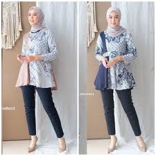Materialnya pun bervariasi, mulai dari katun, sutera, polister yang paling menarik adalah batik? Harga Batik Kerja Terbaik Pakaian Wanita Juli 2021 Shopee Indonesia