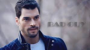 Akın Akınözü //Umut