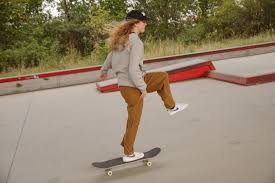 Skate vlaanderen vzw maakt kwalitatieve rollersport toegankelijk voor iedereen in vlaanderen. Meet Lore Bruggeman Skateboarding Prodigy Oregon Girl Pick Outfits New Outfits
