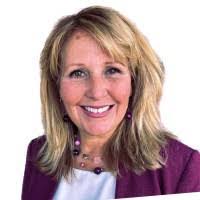 Kelli Cain's Instagram, Twitter & Facebook