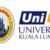 Private universities include locally established universities and campuses of foreign universities. 1