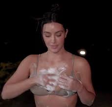 Khloe Kardashian slams Kim Kardashian for inappropriate bathtub moment  that looked like porn - The Mirror US