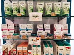 Memiliki manfaat utama yaitu membantu mencerahkan dan memutihkan kulit wajah dengan kandungan alami yang aman dan berkhasiat. Best Ke Bagus Ke Anti Wrinkle Premium Cream Himalaya