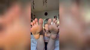 Feet Jerk off instructions of Naomi Swann in socks and barefeet