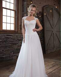 Welche brautkleider findest du in unserem sortiment? Brautmoden La Fiancee Brautmoden Concept