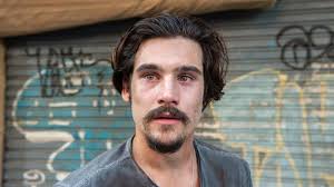 Nicolas Prattes revela reação ao ser cobrado por spoilers de Todas as  Flores; confira