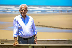 + add or change photo on imdbpro ». Este E Pedro Simon 25 01 2020 Pedro Simon Fotografia Folha De S Paulo