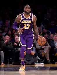 He doesn't tell them about his senior year of high. La Lakers Star Lebron James Flexes Toned Muscles And Reveals He S All Set For His 17th Nba Season