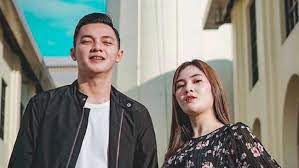 Hanya hingga kini, penabuh kendang almarhum didi kempot itu belum memberikan klarifikasi. The Reaction Of Didi Kempot S First Wife When She Knew Nella Kharisma Dory Harsa Nikah Archyde