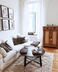 Weiss Beige Braun Die Perfekte Farbkombination Zum Wohlfuhlen Mit Diesen Wohnzimmerteppich Beige Wohnzimmer Wohnzimmer Braun