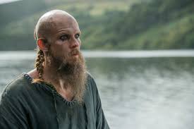 Spune povestea lui feride, o tânără orfană care este forțată să participe la o școală internată. Tops Cele Mai Bune Seriale Istorice