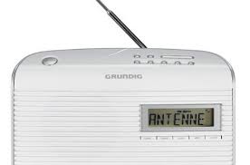 Buchse «dc 5.9 v 1 a» auf der rückseite des radios. Digitales Badradio á'• á' 10 Bestseller Im Angebot