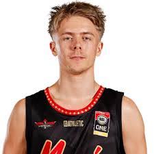 Corey Easley's Instagram, Twitter & Facebook