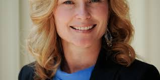 Jennifer Nunamaker's Instagram, Twitter & Facebook