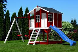 Spiellandschaft Fred Spielhaus Fur Den Garten Mit Schaukel Und Rutsche Garten Spielhaus Garten Stelzenhaus